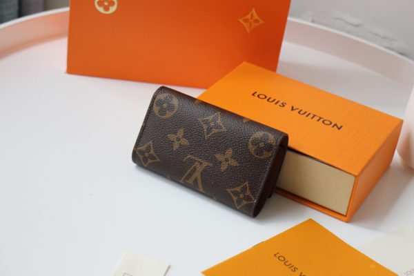 Louis Vuitton Monogram Multicles 6 Key Holder Case – Brown - Image 4