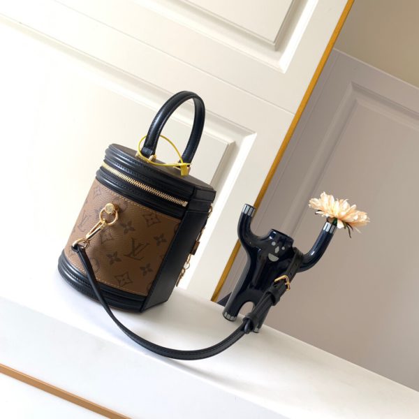 Louis Vuitton Cannes Bag - Image 5