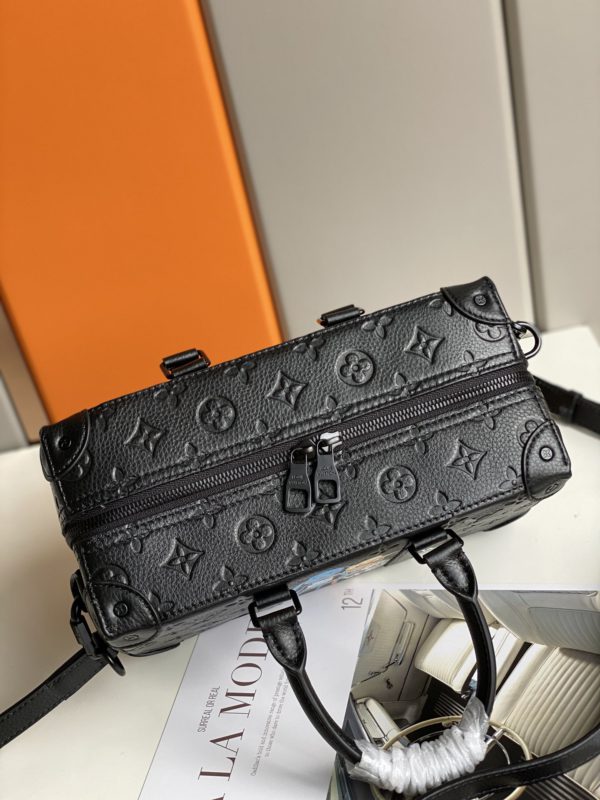 Louis Vuitton Doll Print SPEEDY SOFT TRUNK Handbag - Image 5