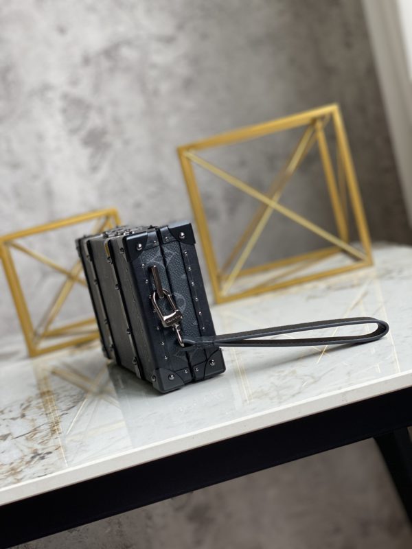Louis Vuitton Catwalk Wood Box Handbag - Black - Image 5