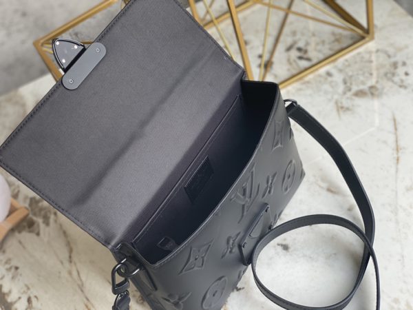 Louis Vuitton AMBASSADEUR Small Men's Envelope Handbag - Image 2