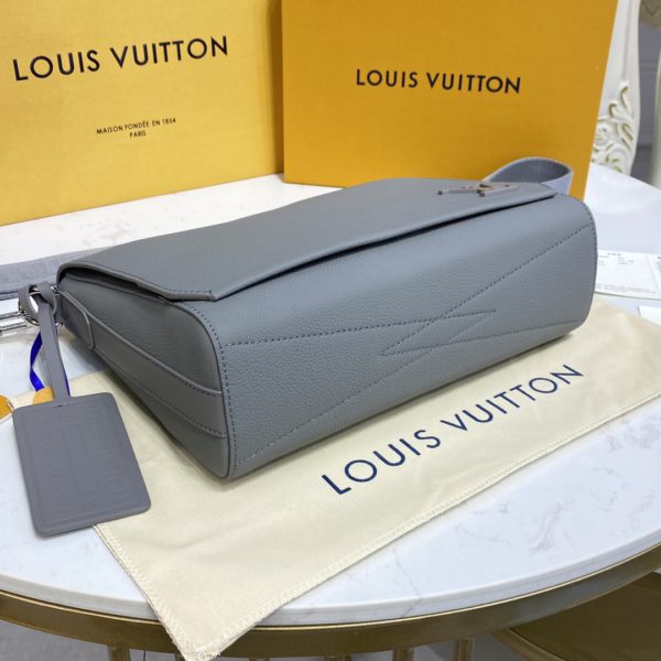 Louis Vuitton AEROGRAM Messenger Bag - Gray - Image 4