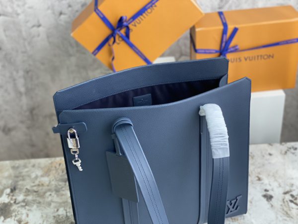 Louis Vuitton Aerogram Tote Bag - Blue - Image 2
