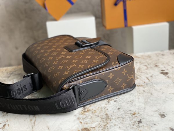 Louis Vuitton ARCHY Medium Men's Messenger Bag - Image 4