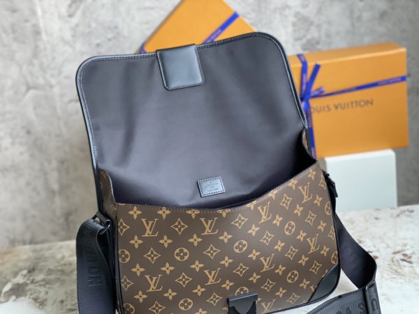 Louis Vuitton ARCHY Medium Men's Messenger Bag - Image 2