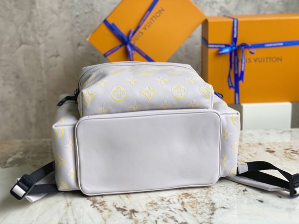 Louis Vuitton Discovery Monogram Backpack in White - Image 3