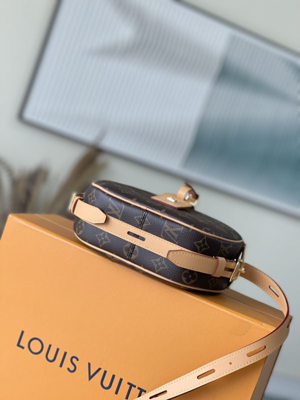 Louis Vuitton Boite Chapeau Soft Handbag - Image 5