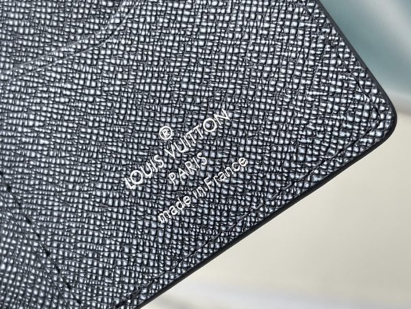 Louis Vuitton Blue Pattern Pocket Wallet - Image 8