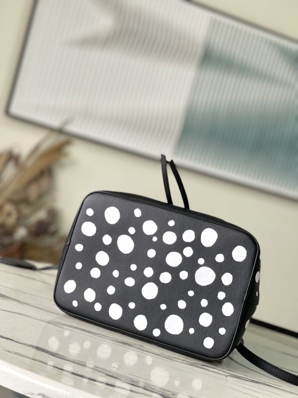 Louis Vuitton Black Dot LV x YK NéoNoé BB Handbag - Image 2