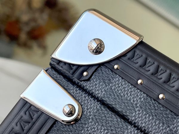 Louis Vuitton Heiger Blue 8-piece Watch Case - Image 5