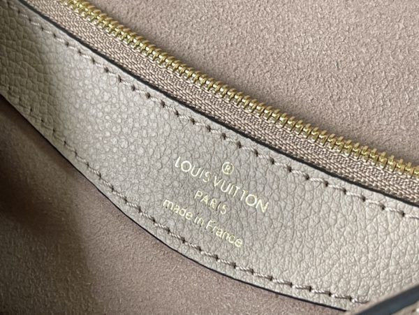 Louis Vuitton Diane Handbag - Apricot - Image 3