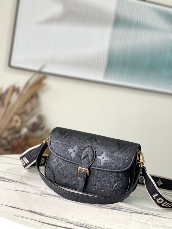 Louis Vuitton Diane Handbag - Black