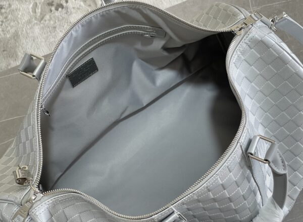 Louis Vuitton Keepall Bandoulière 50 Travel Bag - Gray - Image 3