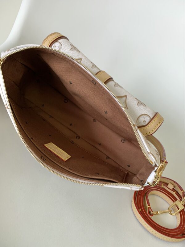 Louis Vuitton Buci Handbag - White - Image 2