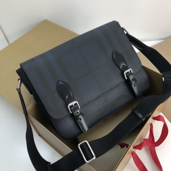 Burberry Mellow London Plain Bag - Black - Image 5