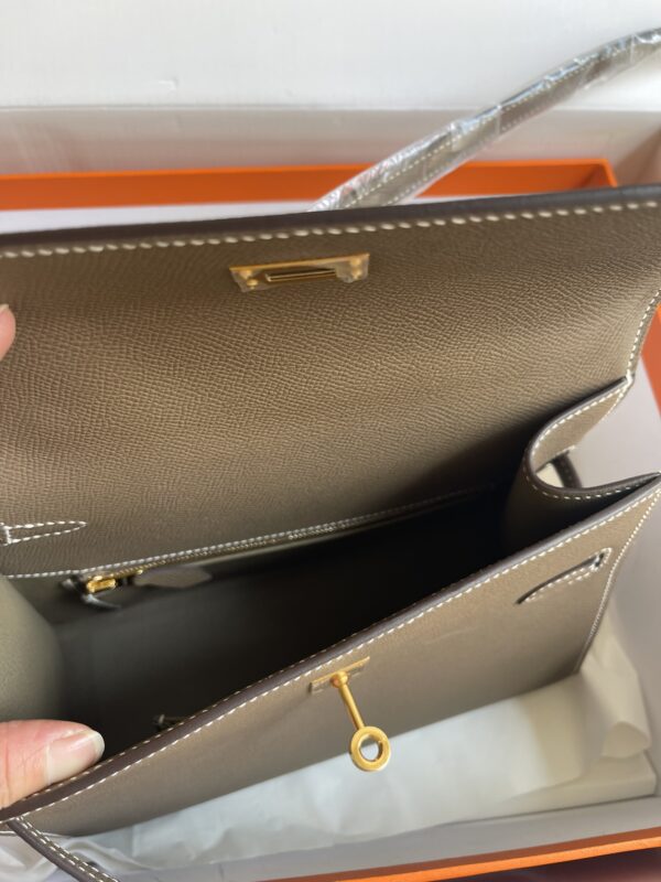Hermes Kelly Pochette Handbag - Elephant Gray - Image 2