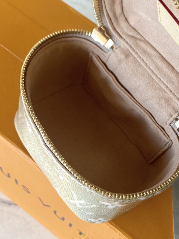 Louis Vuitton Micro Vanity Handbag - Gold - Image 2