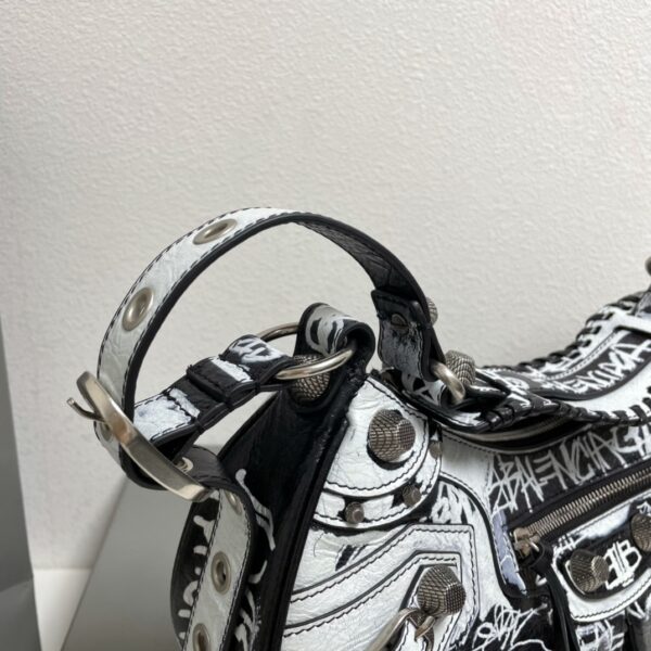 Balenciaga Half-Moon Small Armpit Dumpling Bag - Black/White - Image 4