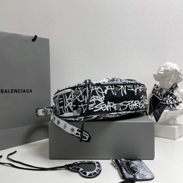 Balenciaga Half-Moon Small Armpit Dumpling Bag - Black/White - Image 3