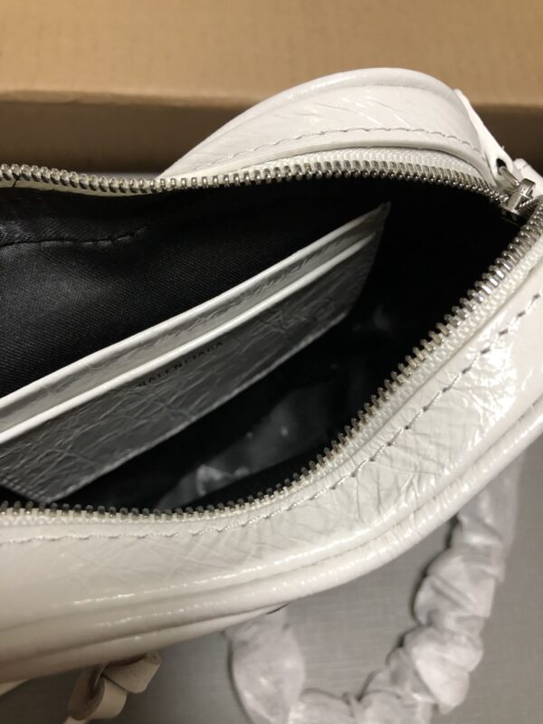 Balenciaga New Le Cagole Heart Bag - White - Image 5