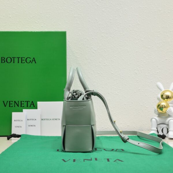 Bottega Veneta Candy Arco Super Mini Tote Bag - Light Green - Image 4