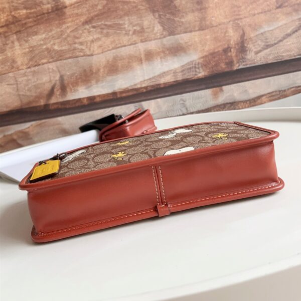Coach Heritage Multi-functional Crossbody Bag - Image 3