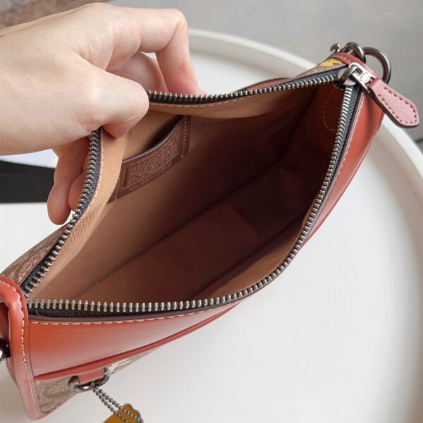 Coach Heritage Multi-functional Crossbody Bag - Image 2