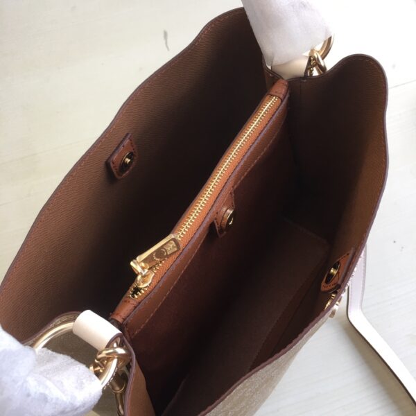 Coach Large Town Bucket Bag - White - Image 2