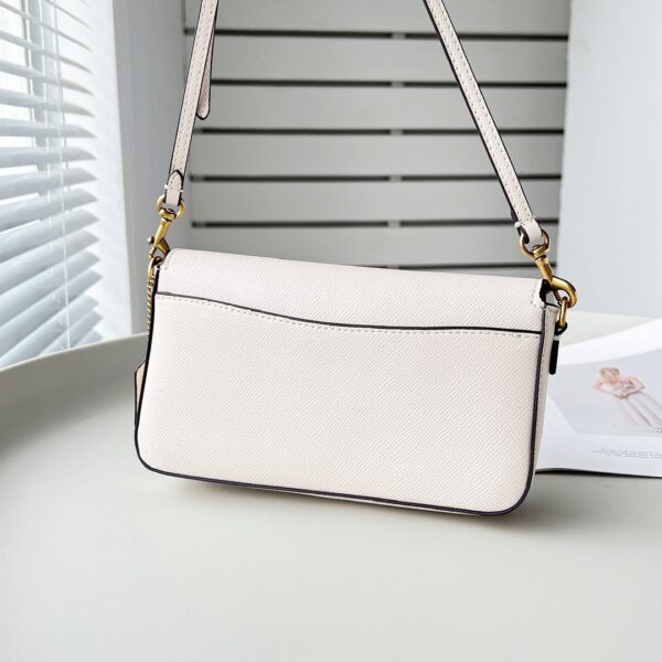 Coach One-shoulder Cross-body Letter Envelope Women's Bag - White - Image 5