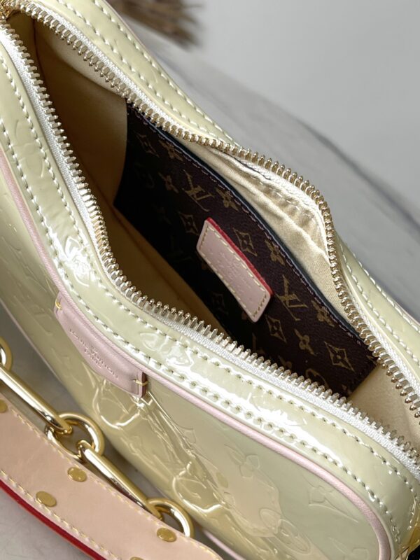 Louis Vuitton Croissant Small Handbag - Yellow - Image 3