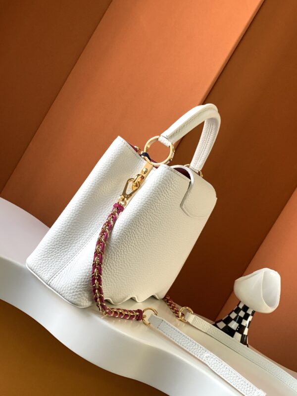 Louis Vuitton Caushell Medium Handbag - White - Image 4