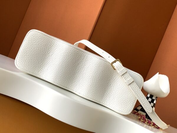 Louis Vuitton Caushell Medium Handbag - White - Image 2